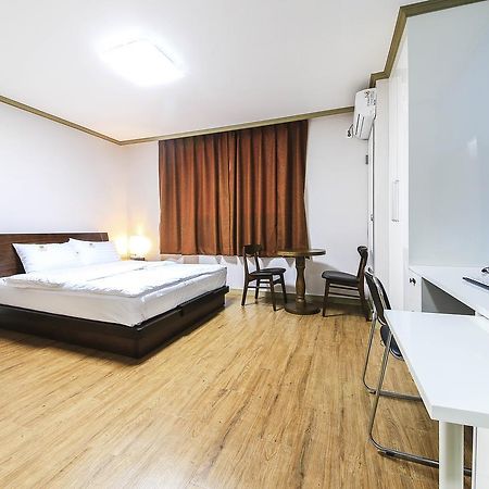 Crystal Residence Hotel Daejeon Extérieur photo