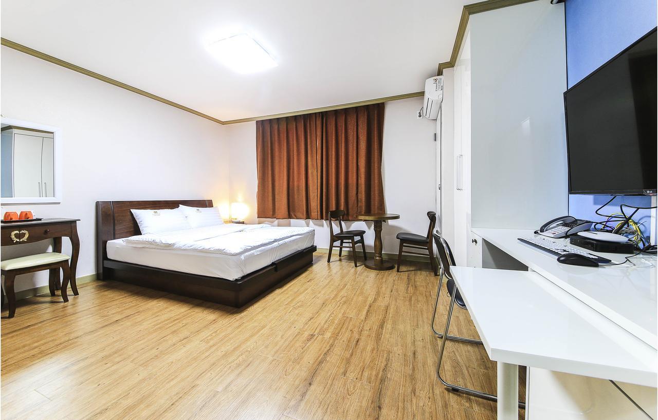 Crystal Residence Hotel Daejeon Extérieur photo